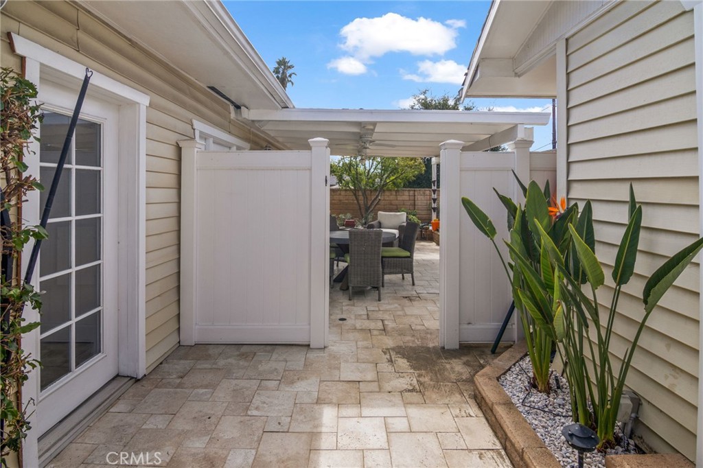 1007 Rose Avenue Pasadena, CA 91107 - Photo 35 of 52 a view of outdoor space and porch