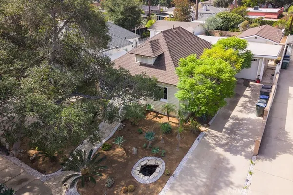 an aerial view of a houses