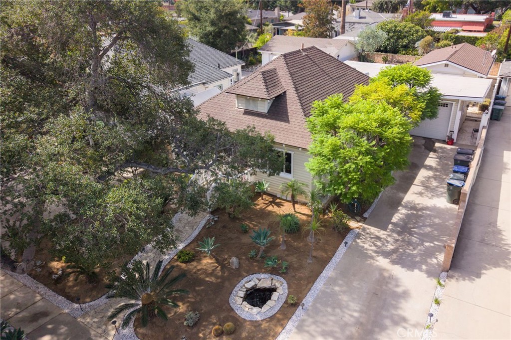 1007 Rose Avenue Pasadena, CA 91107 - Photo 48 of 52 an aerial view of a house with a yard