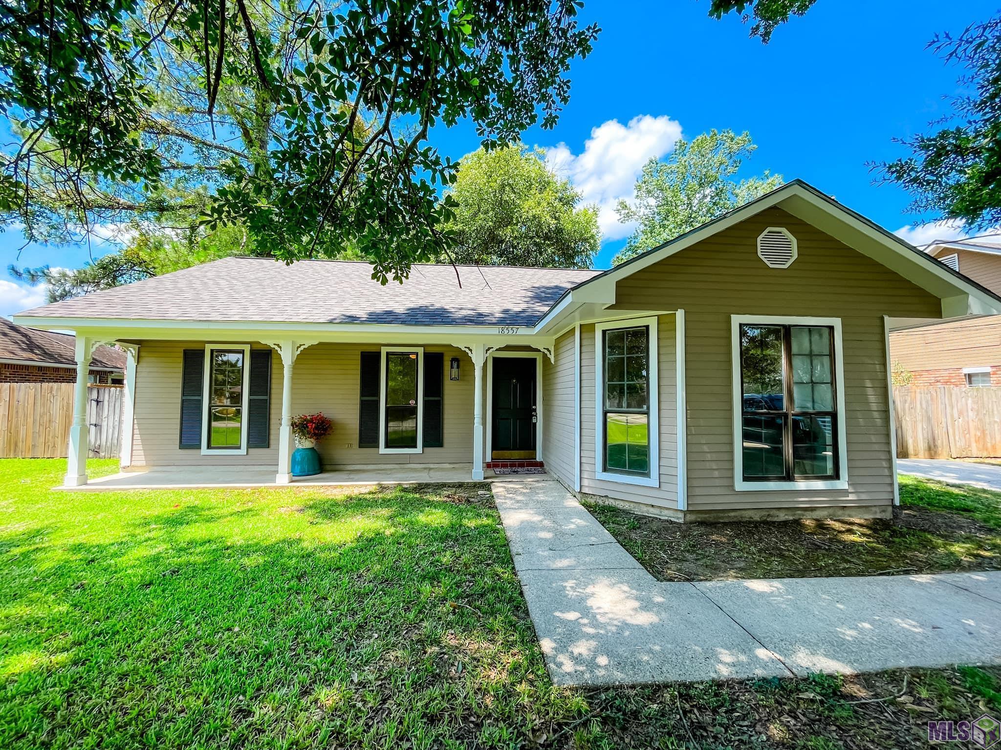 18557 Perkins Oak Road Prairieville, LA 70769 - Photo 1 of 20 Gallery Image 1