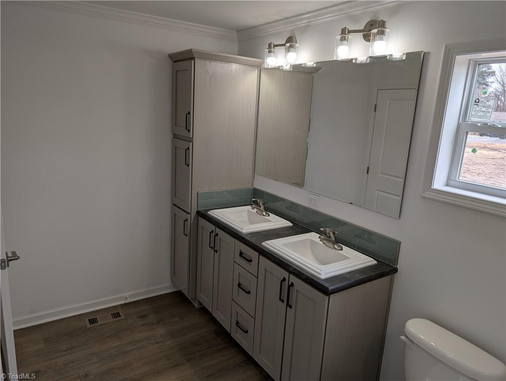2181 Meadow Ridge Road Burlington, NC 27217 - Photo 15 of 27 Gallery Image 15