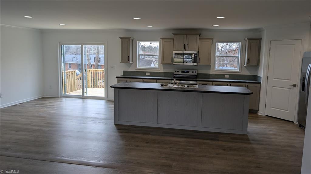2181 Meadow Ridge Road Burlington, NC 27217 - Photo 5 of 27 Gallery Image 5