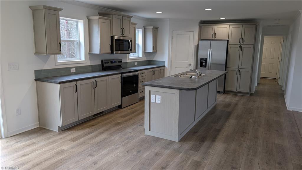 2181 Meadow Ridge Road Burlington, NC 27217 - Photo 8 of 27 Gallery Image 8