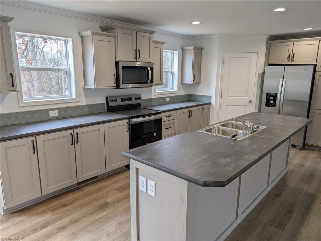 2181 Meadow Ridge Road Burlington, NC 27217 - Photo 9 of 27 Gallery Image 9