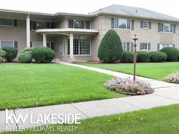 $1,395 | 2311 Walton Boulevard, Unit 43, Rochester, MI 48309