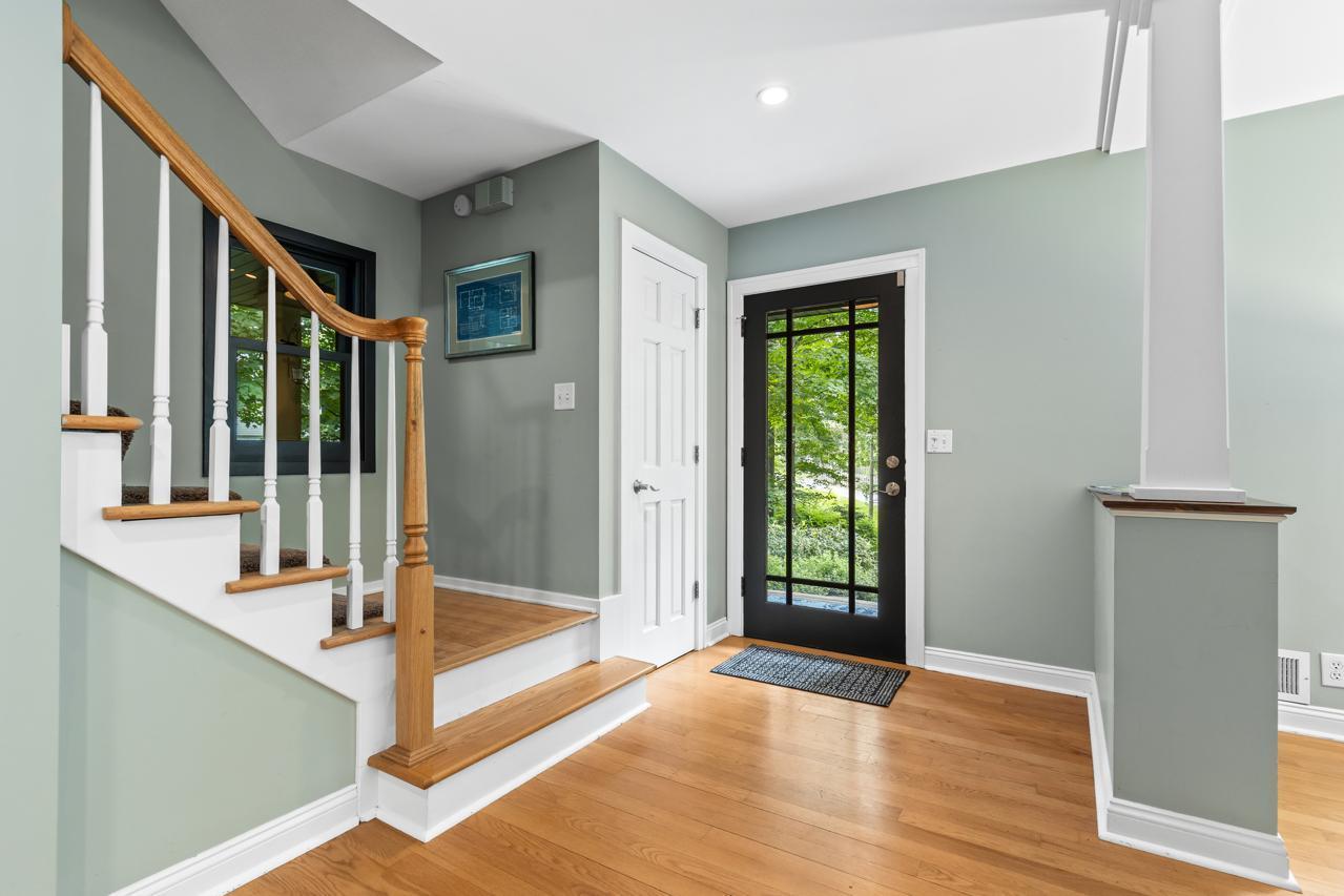 243 Bushaway Road Wayzata, MN 55391 - Photo 6 of 38 Gallery Image 6