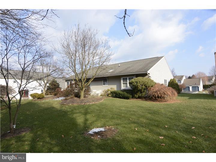 22 Indiana Avenue Sinking Spring, PA 19608 - Photo 3 of 24