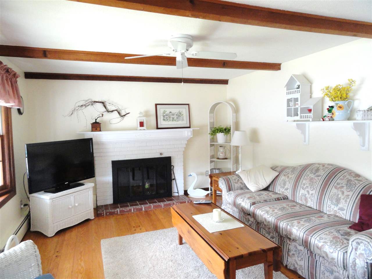 43 Cove Road Salem, NH 03079 - Photo 9 of 31 Gallery Image 9