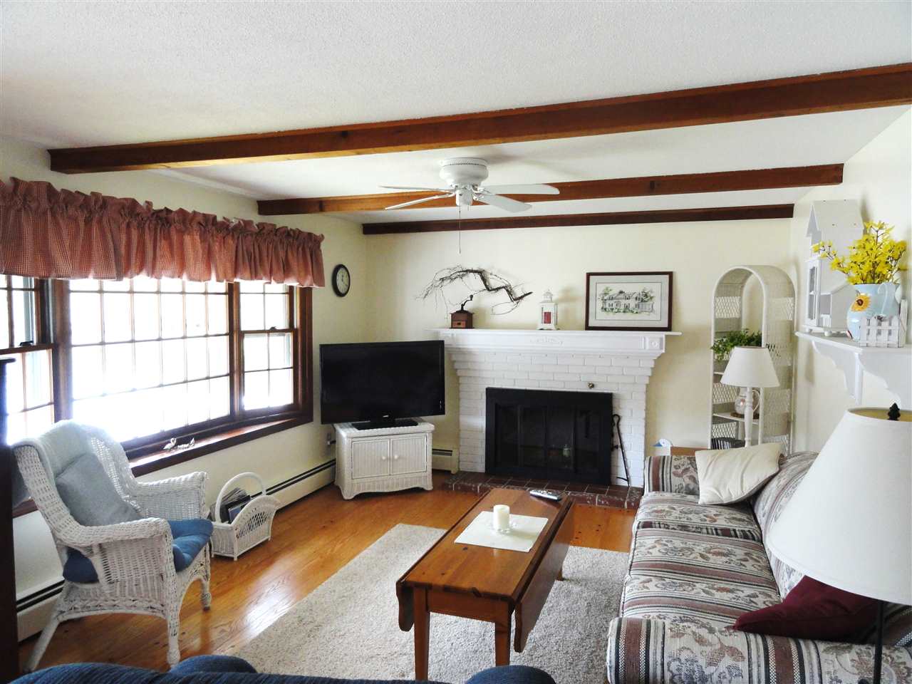 43 Cove Road Salem, NH 03079 - Photo 10 of 31 Gallery Image 10
