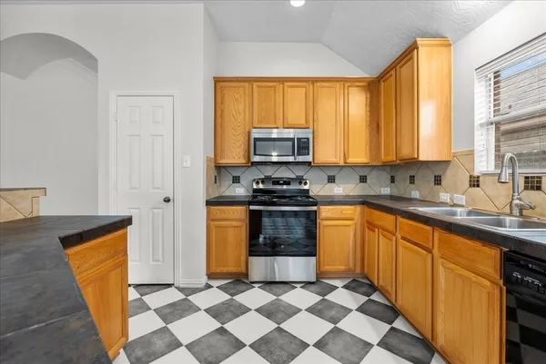 $270,000 | 18027 Redbud Terrace Lane, Cypress, TX 77433