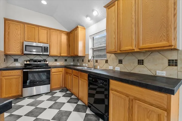 $270,000 | 18027 Redbud Terrace Lane, Cypress, TX 77433