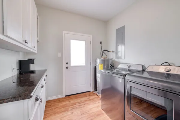 $415,000 | 2950 County Road 484, Elgin, TX 78621