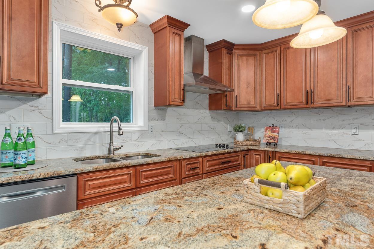 612 Southeast Maynard Road Cary, NC 27511 - Photo 12 of 30 Gallery Image 12
