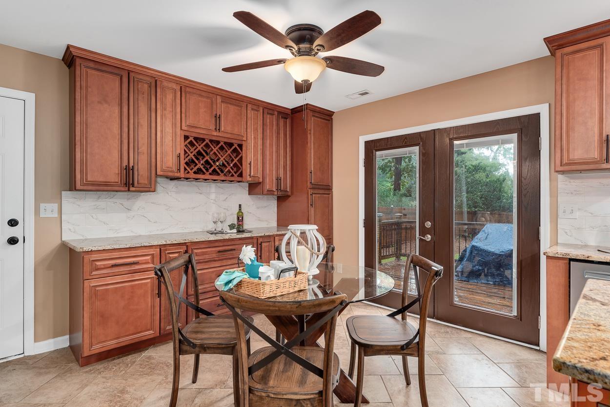612 Southeast Maynard Road Cary, NC 27511 - Photo 13 of 30 Gallery Image 13