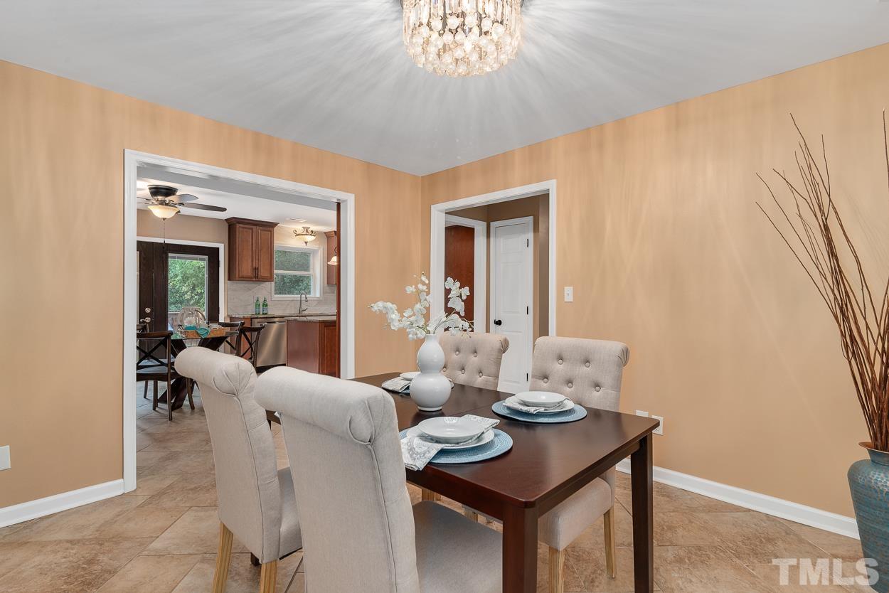 612 Southeast Maynard Road Cary, NC 27511 - Photo 15 of 30 Gallery Image 15
