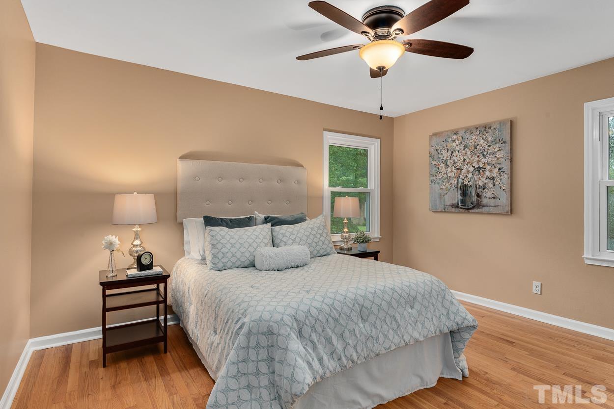 612 Southeast Maynard Road Cary, NC 27511 - Photo 22 of 30 Gallery Image 22