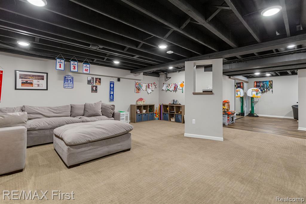 1209 Grandview Drive Rochester Hills, MI 48306 - Photo 30 of 46