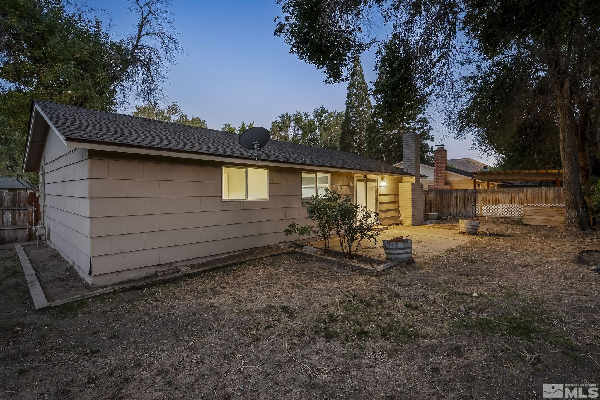 2965 Bobby Drive Reno, NV 89502 - Photo 4 of 31 Photo 4