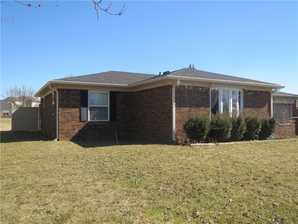 5810 Riva Ridge Drive Indianapolis, IN 46237 - Photo 3 of 15 Gallery Image 3