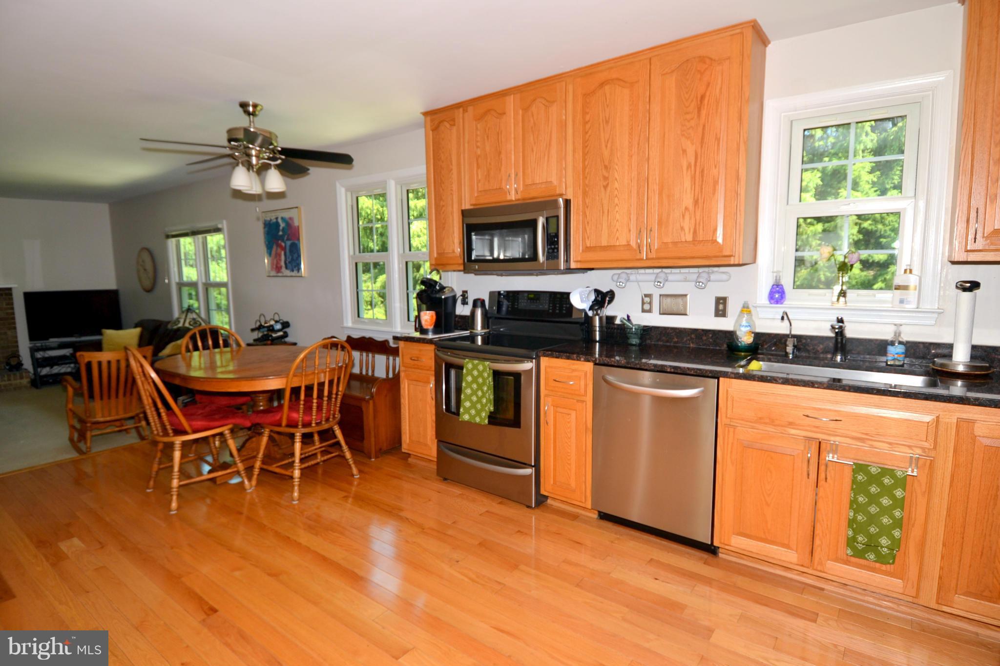 6505 Hillmeade Road Bowie, MD 20720 - Photo 7 of 30 Kitchen