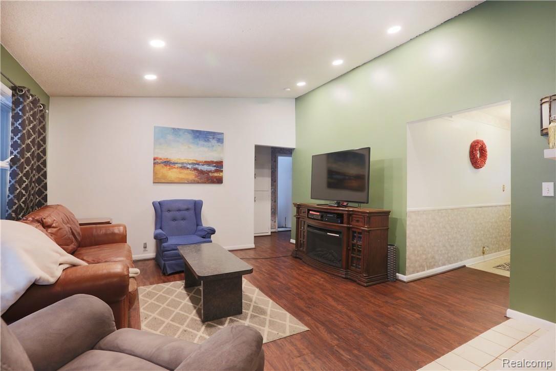 livingroom4.jpg