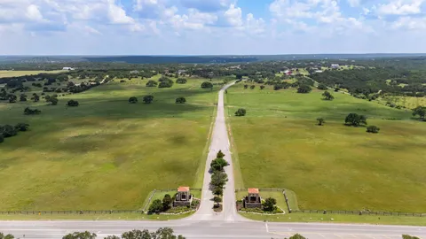 $2,370,000 | 343 Covered Wagon Way, Driftwood, TX 78619