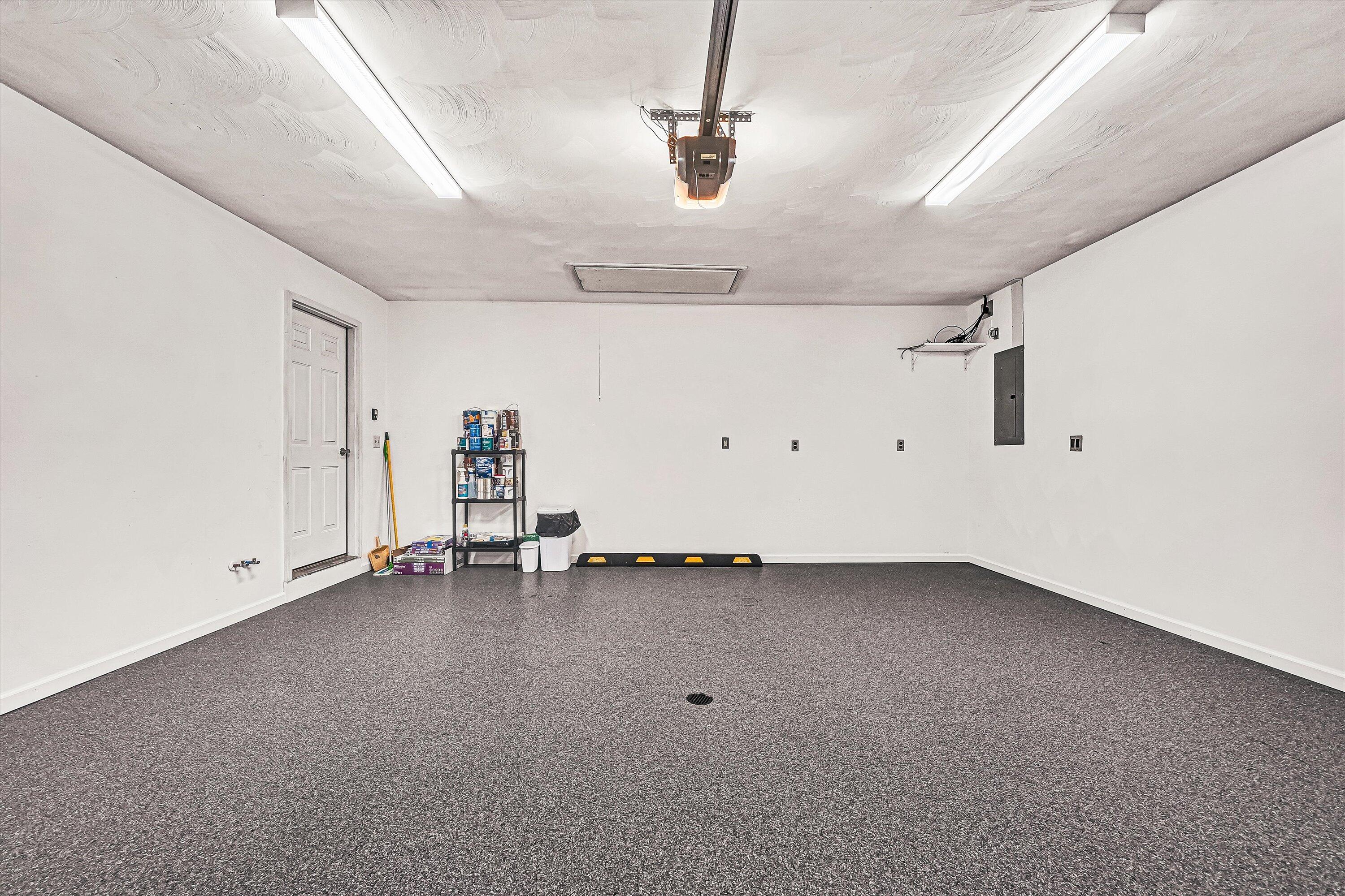 4530 Colonial Pl Drive Roanoke, VA 24018 - Photo 37 of 38 Garage/Epoxy Floor