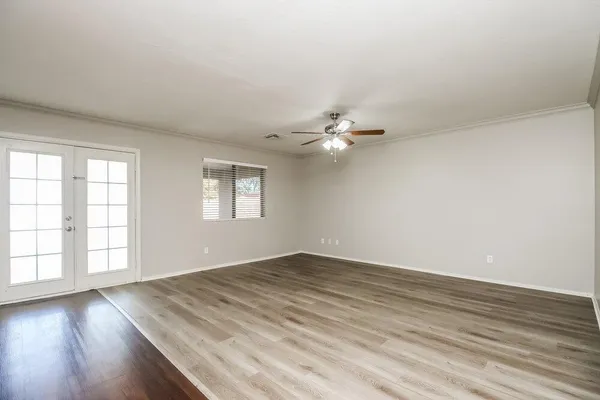 $2,975 | 452 South Sabrina, Mesa, AZ 85208