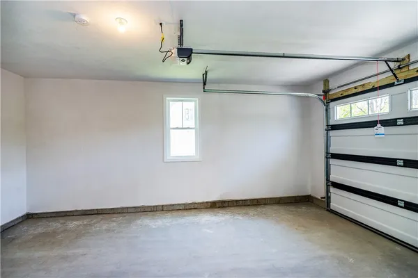 $3,900 | 81 Cadora Avenue, Warwick, RI 02886