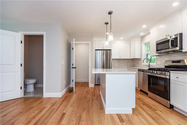 $3,900 | 81 Cadora Avenue, Warwick, RI 02886