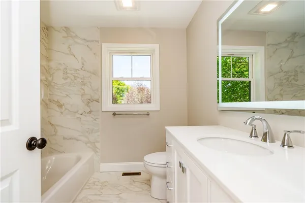 $3,900 | 81 Cadora Avenue, Warwick, RI 02886