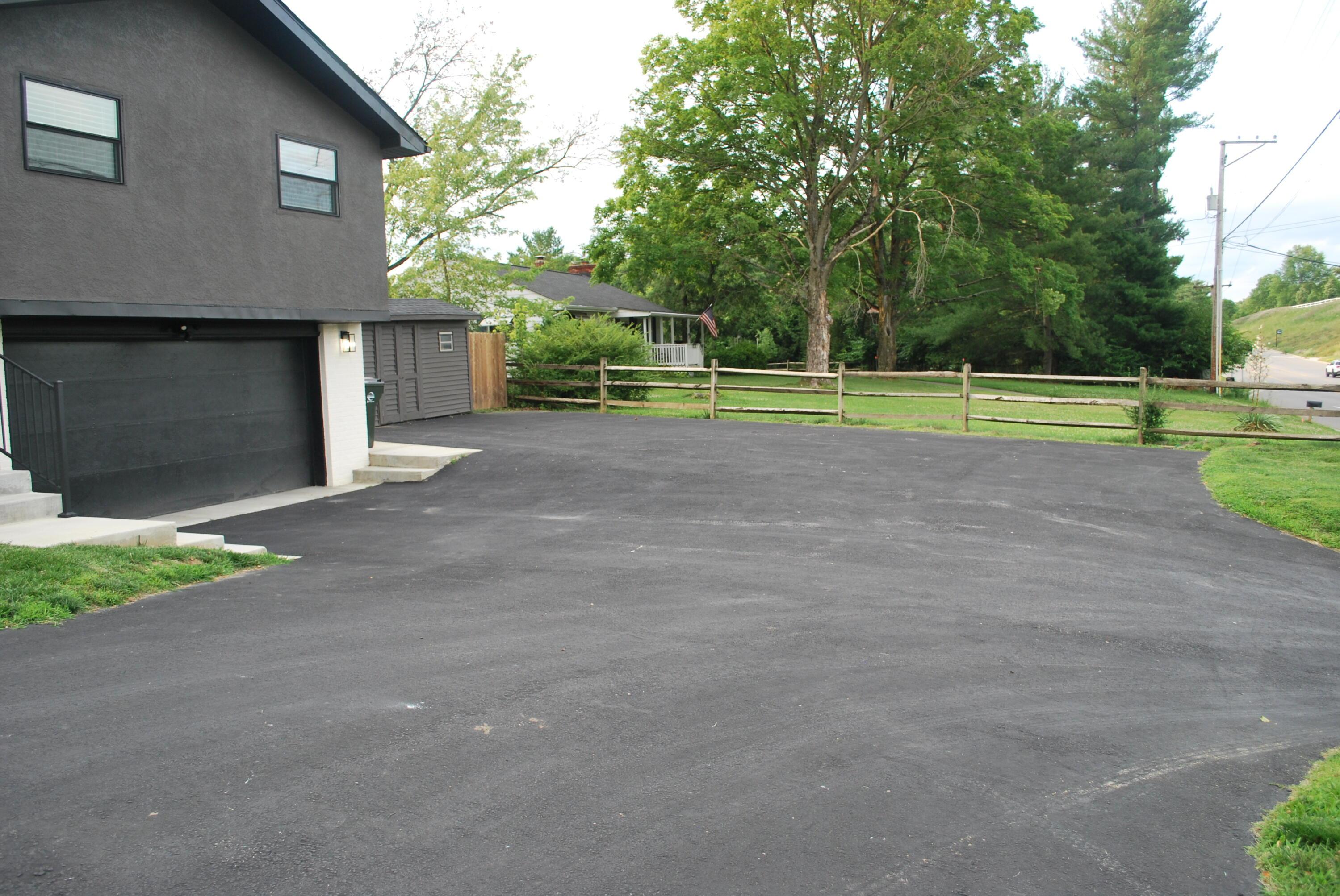 7404 Worthington Road Westerville, OH 43082 - Photo 3 of 32 Ample Parking