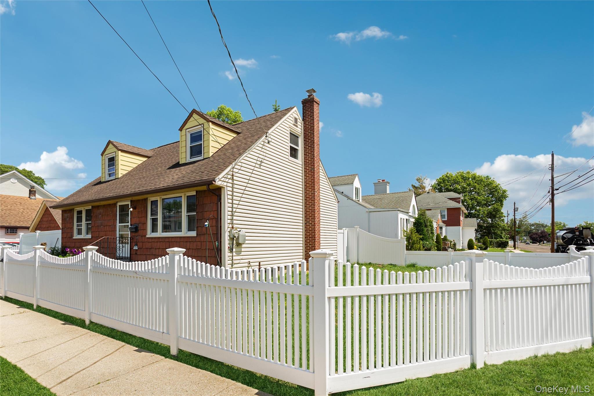 2877 Calvin Road Oceanside, NY 11572 - Photo 2 of 32