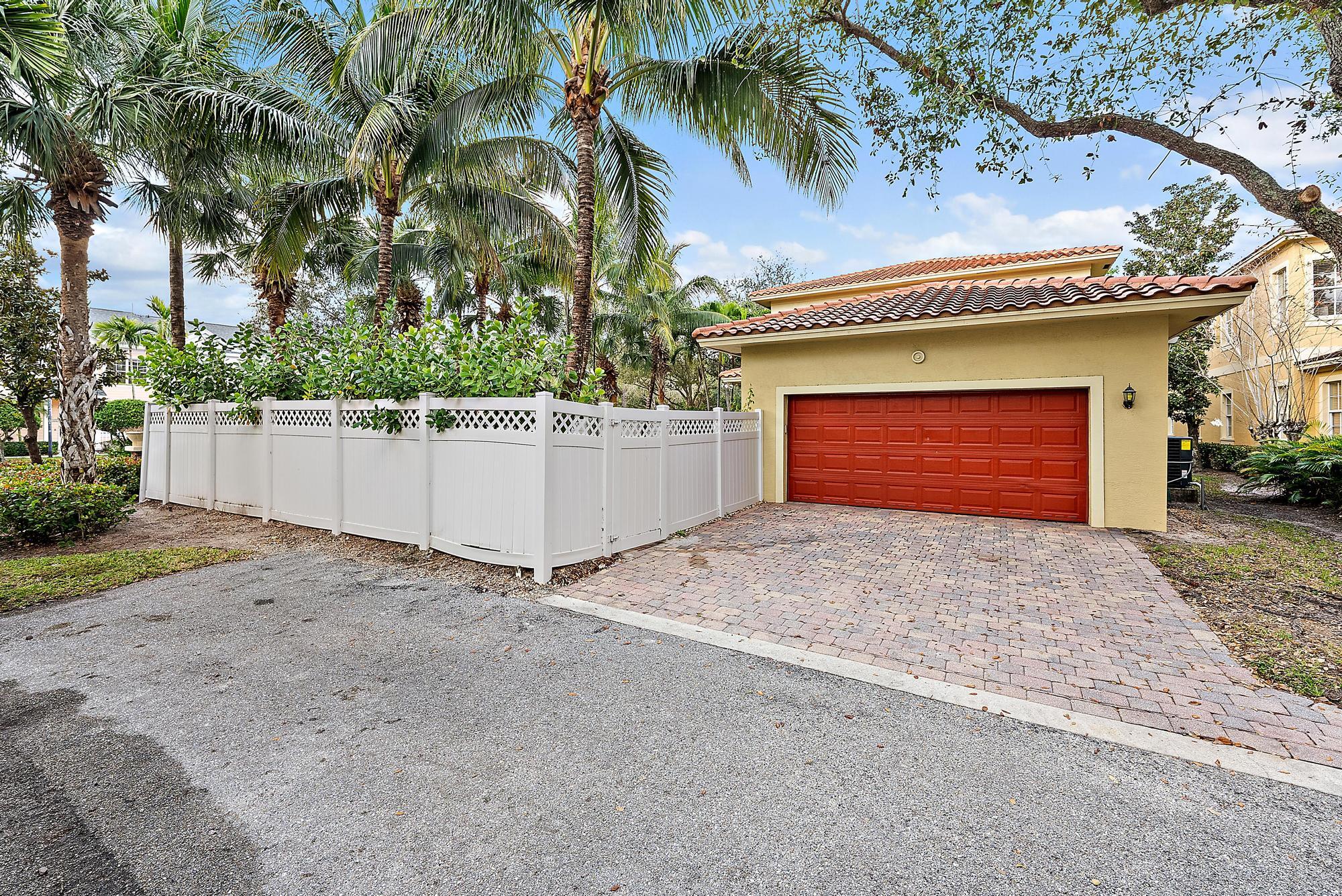 103 Dunmore Drive Jupiter, FL 33458 - Photo 33 of 44 Garage