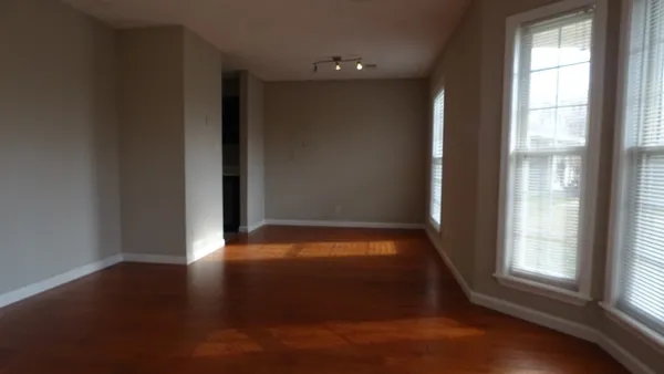 $1,150 | 1062 Shadow Ridge Avenue, Oak Grove, KY 42262