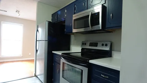 $1,150 | 1062 Shadow Ridge Avenue, Oak Grove, KY 42262