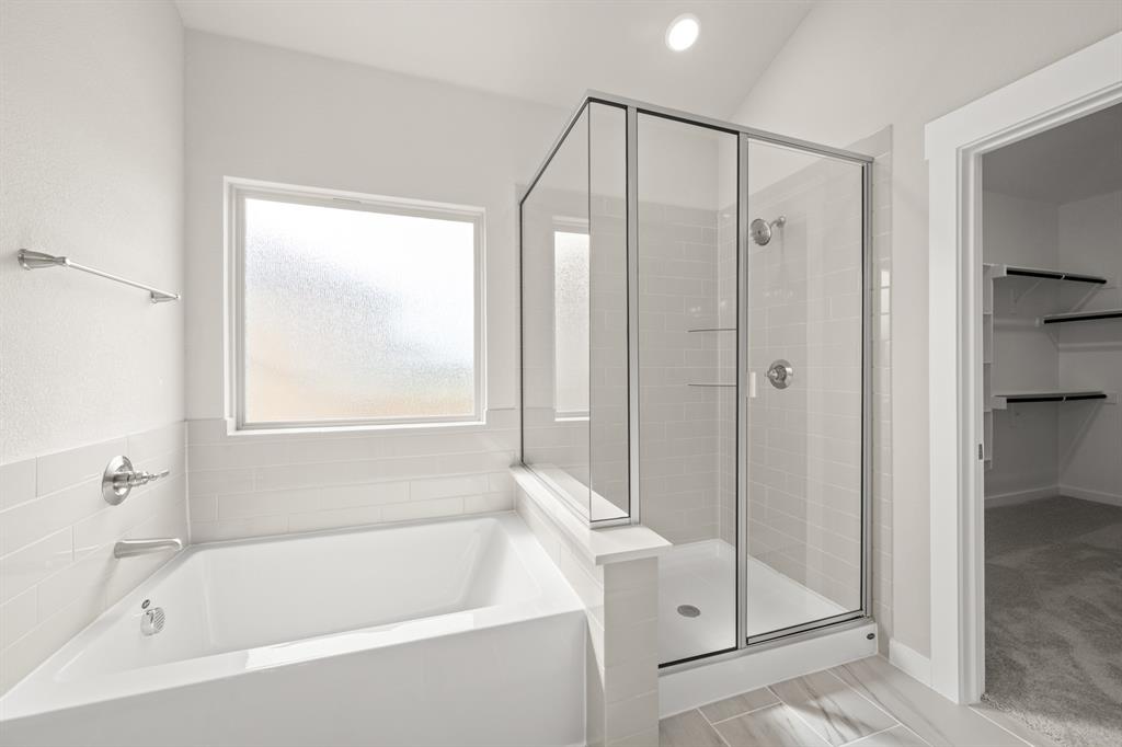 409 Rivers Edge Drive Waxahachie, TX 75167 - Photo 15 of 27 409 Rivers Edge- Primary Suite-4