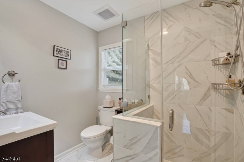 28 Kew Drive Springfield, NJ 07081 - Photo 17 of 29
