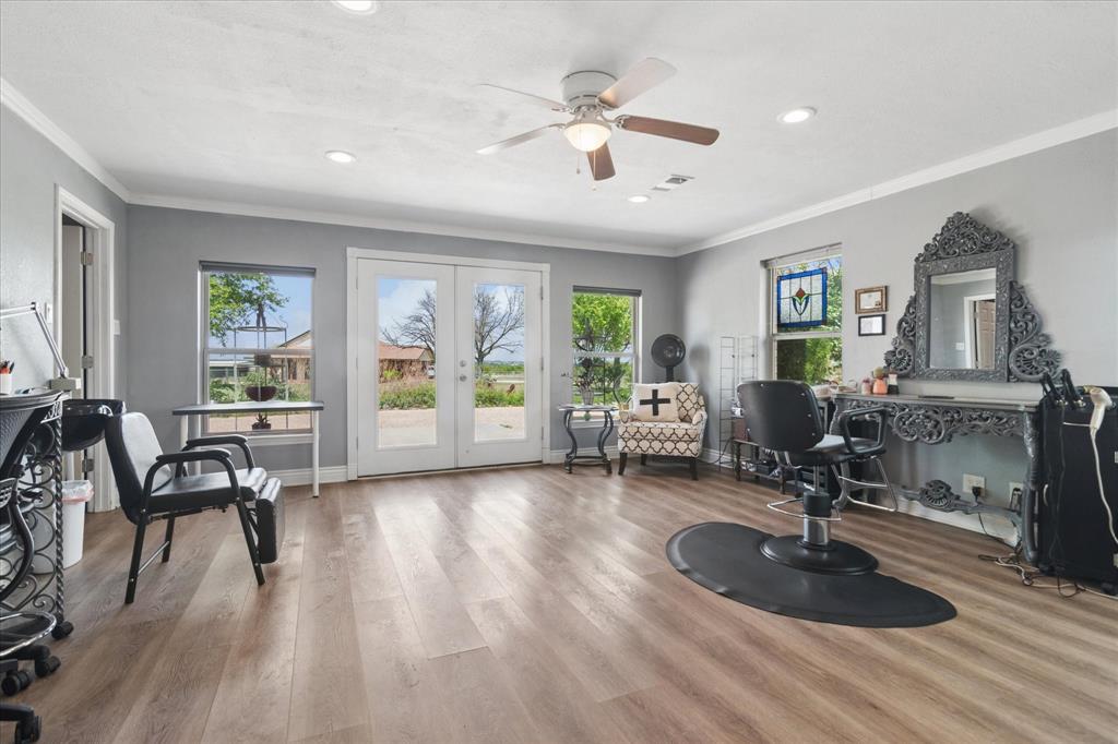 8463 Crestview Road Sanger, TX 76266 - Photo 15 of 36