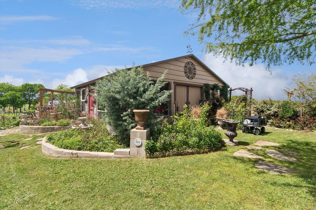 8463 Crestview Road Sanger, TX 76266 - Photo 6 of 36 View of outdoor structure