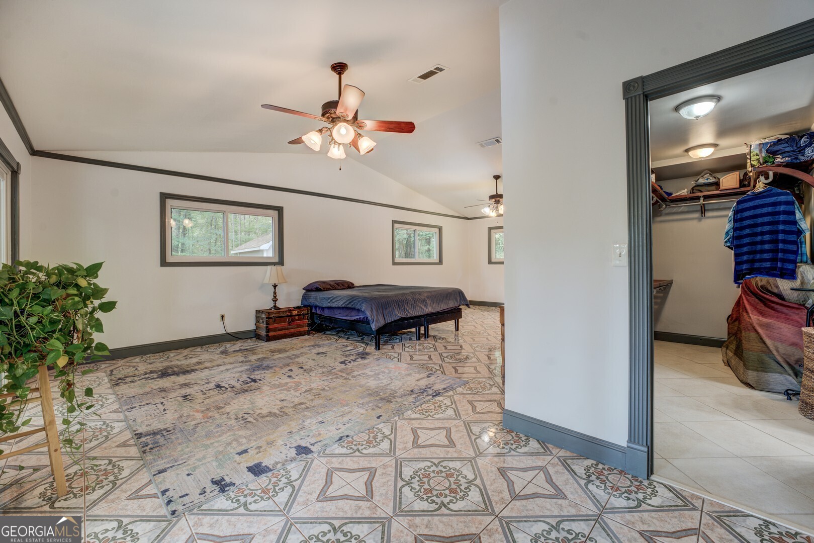 2188 Highway 36 East Jackson, GA 30233 - Photo 28 of 74 a very nice looking room with a couch