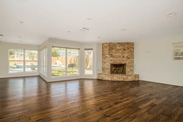 $7,500 | 12458 Woodthorpe Lane, Houston, TX 77024