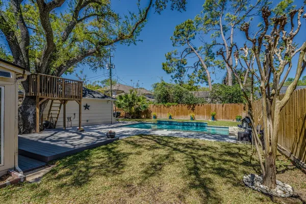 $7,500 | 12458 Woodthorpe Lane, Houston, TX 77024