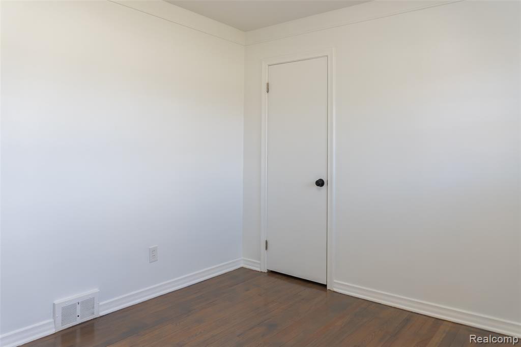 8153 Racine Road Warren, MI 48093 - Photo 21 of 42