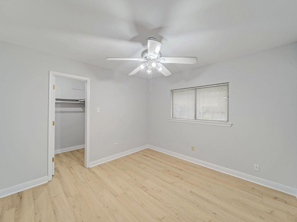 307 Springridge Lane Euless, TX 76039 - Photo 17 of 27