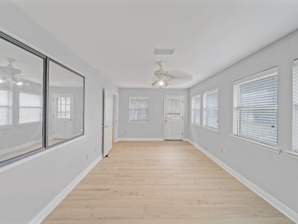 307 Springridge Lane Euless, TX 76039 - Photo 20 of 27