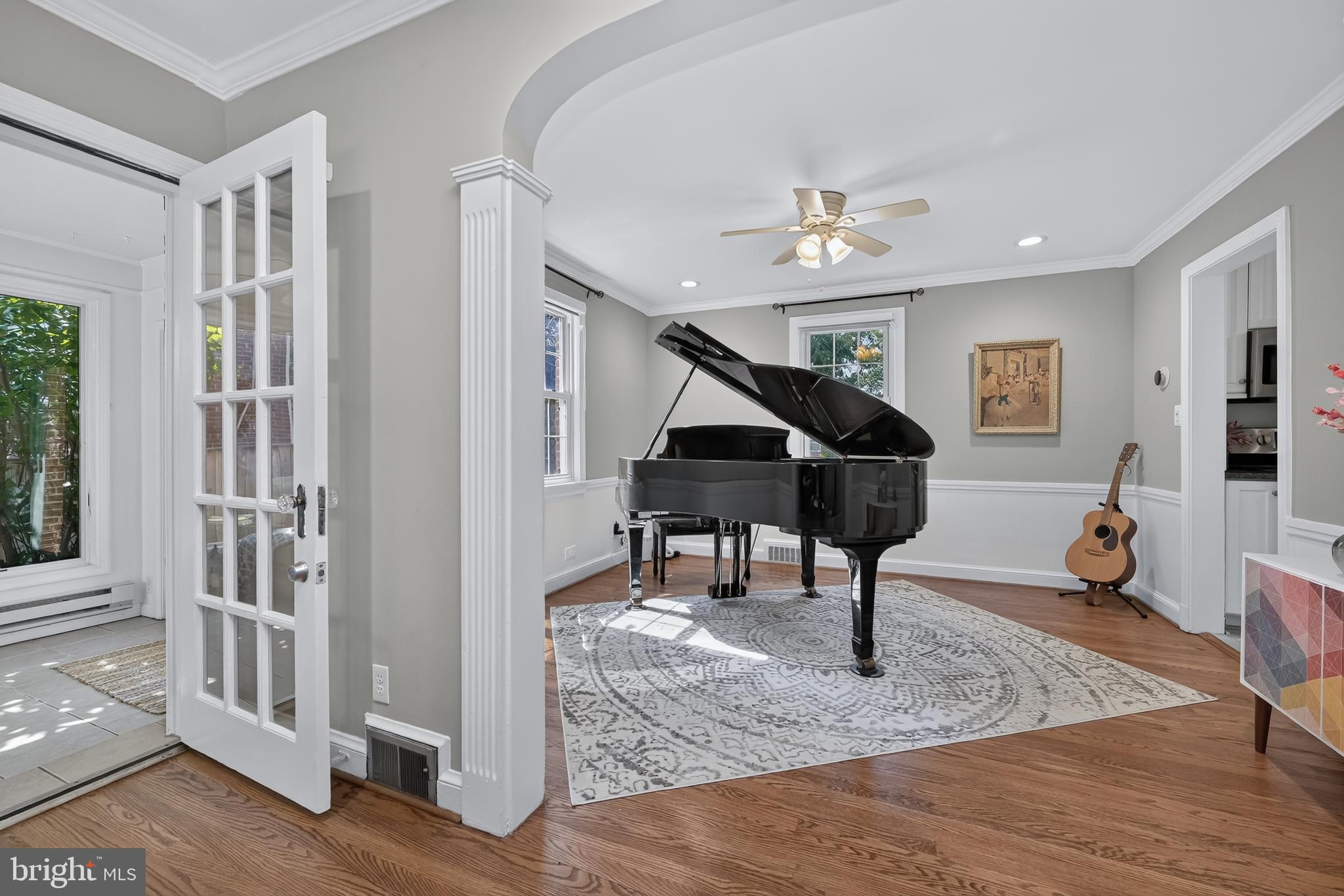 212 Normandy Drive Silver Spring, MD 20901 - Photo 18 of 77 Family/Music Room