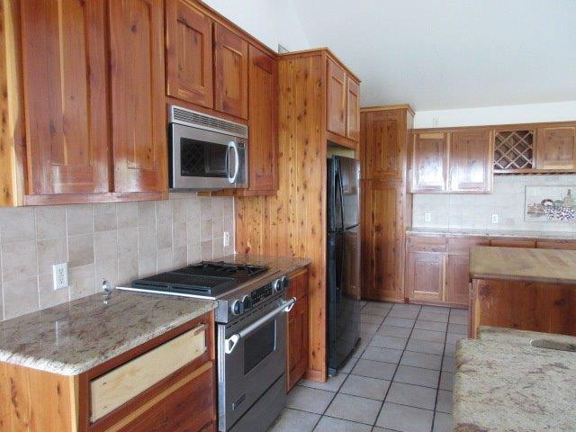 129 Upper Turtle Creek Road Kerrville, TX 78028 - Photo 29 of 40