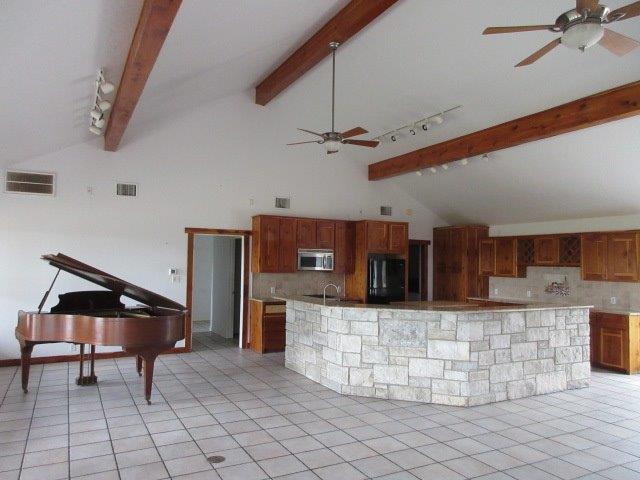 129 Upper Turtle Creek Road Kerrville, TX 78028 - Photo 36 of 40