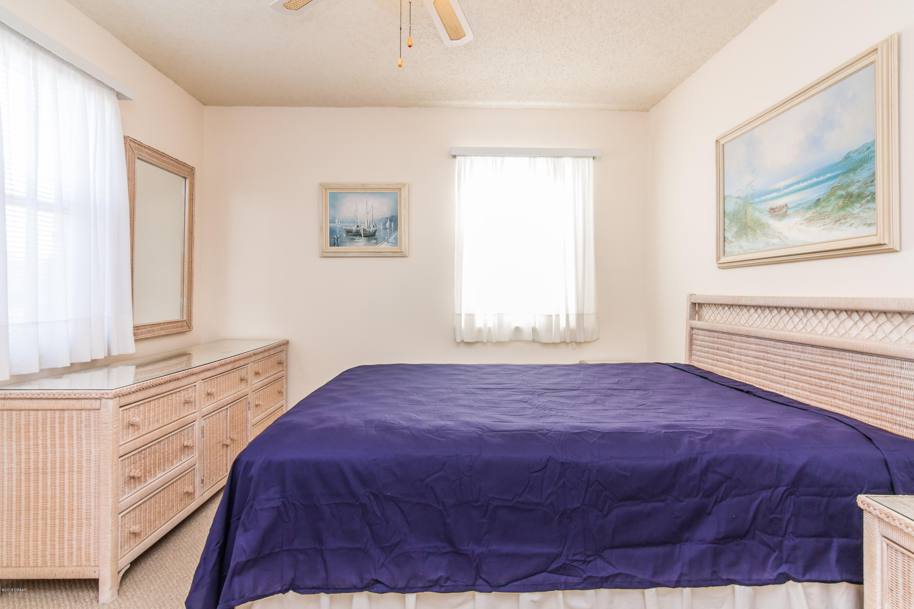 642 Robin Road, Unit A Ormond Beach, FL 32176 - Photo 5 of 31 5